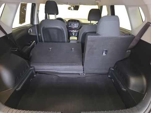 Used 2024 Kia Soul LX w/ Option Group 015 FWD image 25
