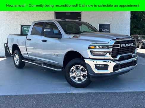 Used 2026 RAM 2500 Big Horn AWD/4WD image 1
