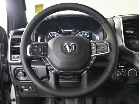 Used 2025 RAM 1500 Big Horn AWD/4WD image 34