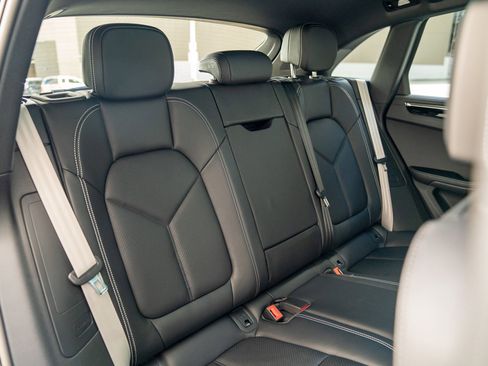 New 2025 Porsche Macan S image 21