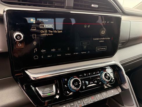 Used 2024 GMC Sierra 1500 Denali w/ Technology Package image 24