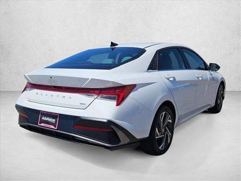 New 2026 Hyundai Elantra Limited FWD image 2