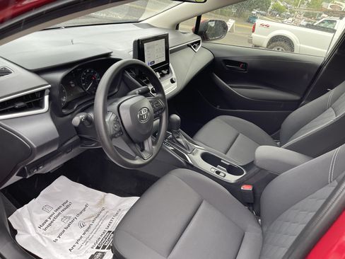 Certified 2025 Toyota Corolla LE FWD image 10