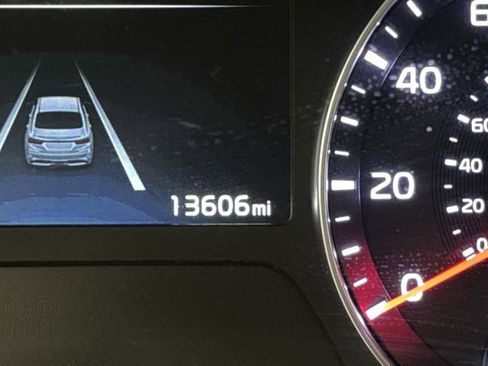 Used 2023 Kia Forte LXS w/ LXS Technology Package image 6