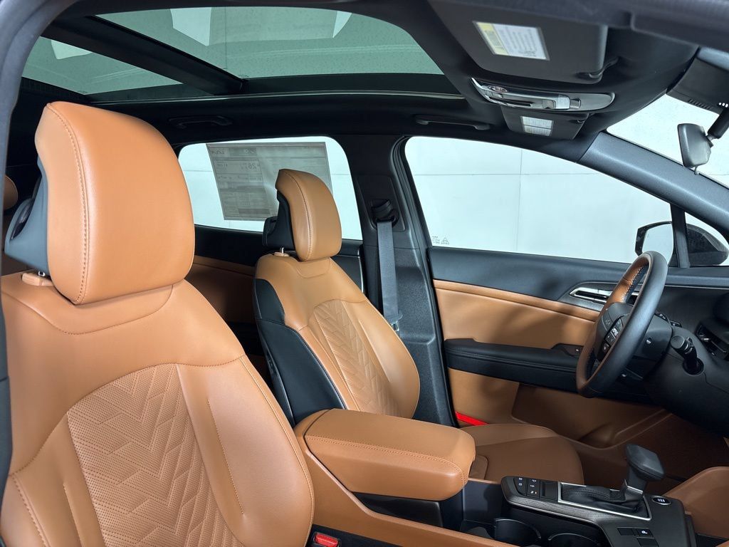 New 2026 Kia Sportage X-Line w/ X-Line Technology Package AWD/4WD image 17