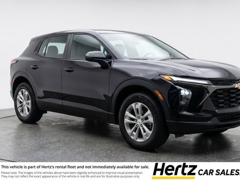 Used 2025 Chevrolet Equinox LT image 1