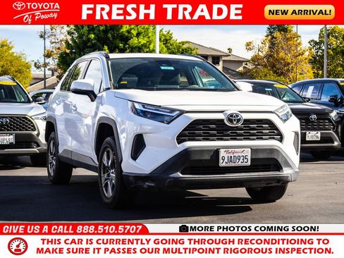 Used 2023 Toyota RAV4 XLE w/ Convenience Package FWD image 1