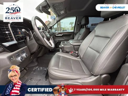 Used 2022 GMC Sierra 1500 SLT w/ X31 Off-Road Package AWD/4WD image 13