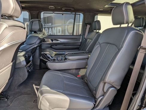 New 2025 Jeep Grand Wagoneer L Series II Obsidian w/ Quick Order Packagew 28T image 27