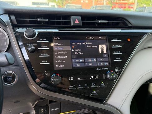 Used 2019 Toyota Camry SE w/ Audio Package FWD image 19