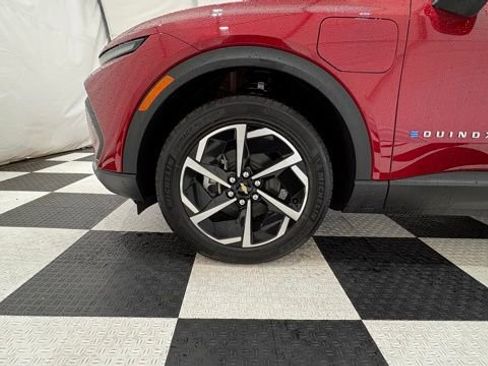 New 2026 Chevrolet Equinox EV LT image 11