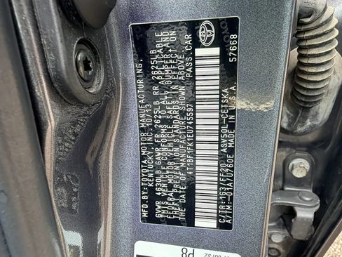Used 2014 Toyota Camry SE w/ Protection Package FWD image 3