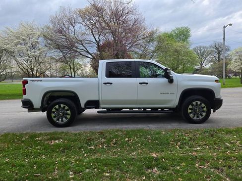 New 2026 Chevrolet Silverado 2500 Custom w/ Custom Value Package image 9
