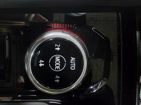 Used 2025 GMC Canyon AT4 w/ AT4X Package AWD/4WD image 24