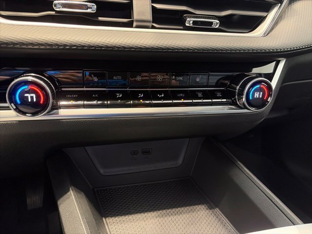 New 2027 Chevrolet Equinox LT w/ Convenience Package II FWD image 21
