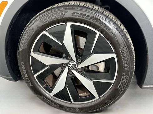 Used 2023 Volkswagen ID.4 Pro S image 31