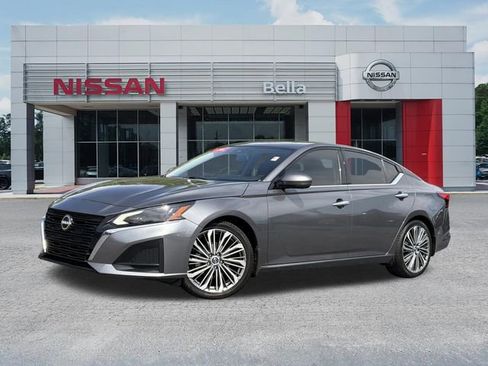 Certified 2023 Nissan Altima 2.5 SL FWD image 1