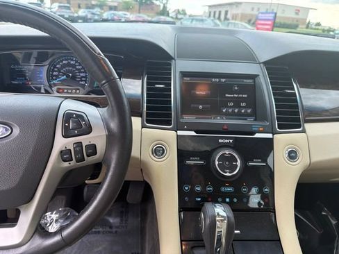 Used 2015 Ford Taurus Limited w/ Equipment Group 301A FWD image 12