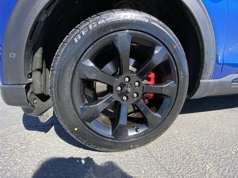 Used 2020 Ford Explorer ST w/ ST High-Performance Pack image 10