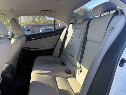 Used 2015 Lexus IS 250 image 9
