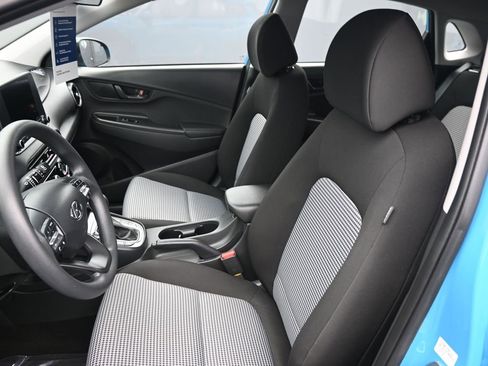 Certified 2022 Hyundai Kona SE image 10