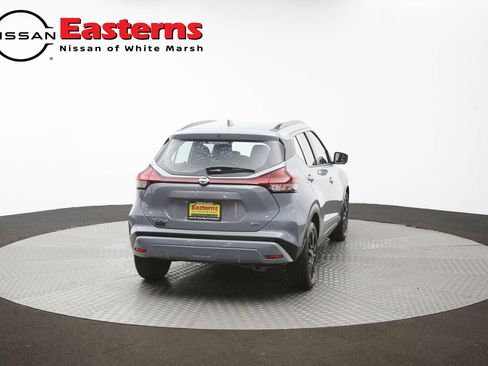 Used 2023 Nissan Kicks SR w/ SR Premium Package FWD image 38