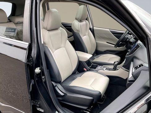 Used 2021 Subaru Forester Limited image 7