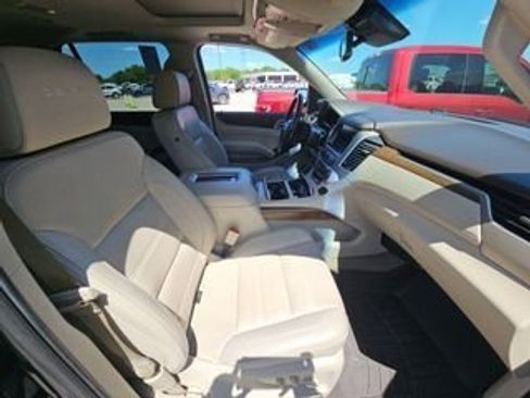 Used 2020 GMC Yukon Denali w/ Denali Premium Package image 6