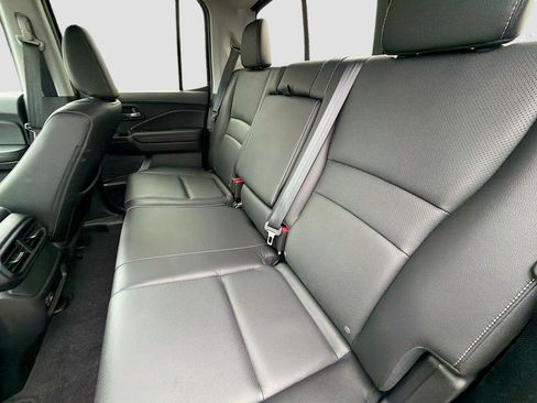 Used 2025 Honda Ridgeline RTL image 19