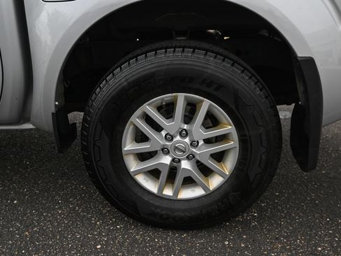 Used 2018 Nissan Frontier SV AWD/4WD image 13