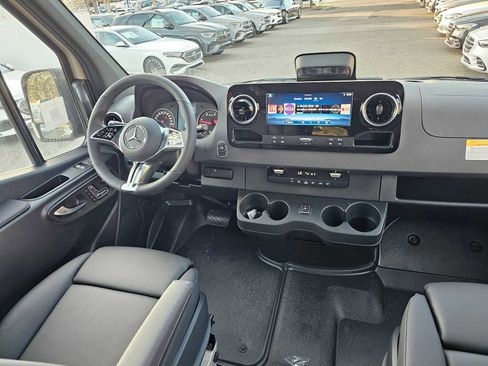 New 2026 Mercedes-Benz Sprinter 2500 image 14