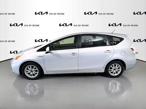 Used 2013 Toyota Prius V Two image 4