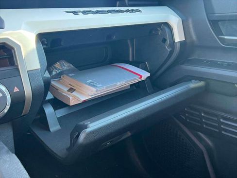 Used 2024 Toyota Tacoma TRD Off-Road image 26