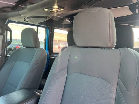 Used 2022 Jeep Wrangler Unlimited Sport w/ Uconnect 4C Nav & Sound Group AWD/4WD image 12