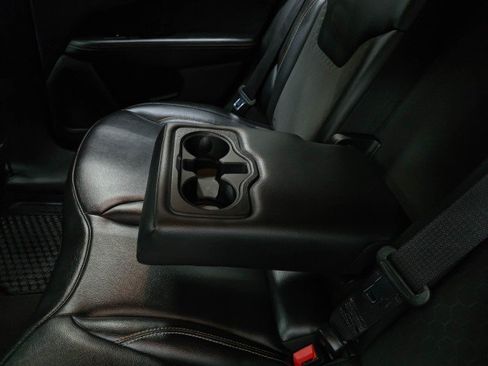 Used 2019 Jeep Compass Latitude w/ Popular Equipment Group AWD/4WD image 17