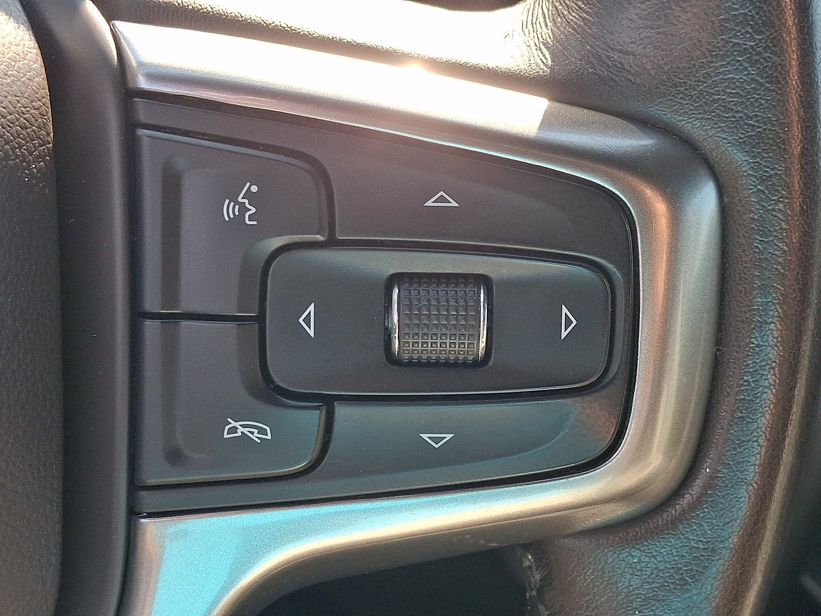 Used 2022 Chevrolet Silverado 1500 LT Trail Boss w/ Convenience Package II AWD/4WD image 23