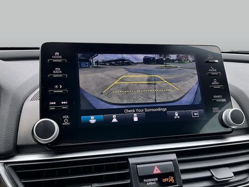 Used 2022 Honda Accord Touring image 27