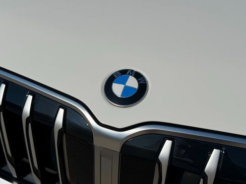 Used 2024 BMW X1 xDrive28i w/ Convenience Package image 76