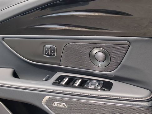 New 2026 Lincoln Nautilus Premier w/ Equipment Group 102A AWD/4WD image 11
