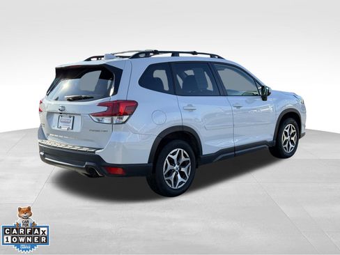 Used 2022 Subaru Forester Premium w/ Popular Package #3 image 5