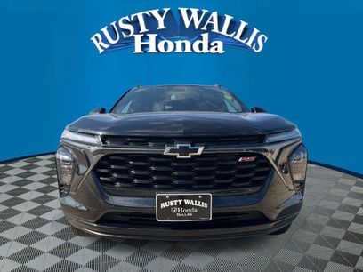 Used 2025 Chevrolet Trax RS w/ Sunroof Package