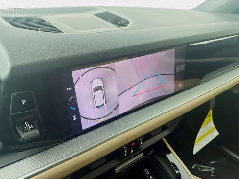 New 2026 Porsche Cayenne image 17