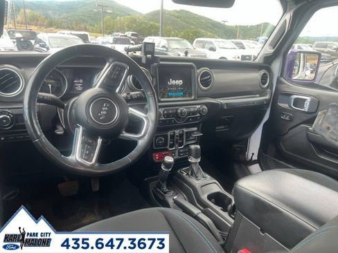 Used 2023 Jeep Wrangler Unlimited Rubicon 4xe w/ Cold Weather Group AWD/4WD image 6