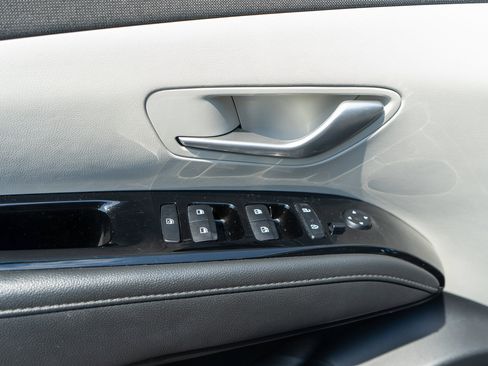 Used 2024 Hyundai Tucson Limited AWD/4WD image 15