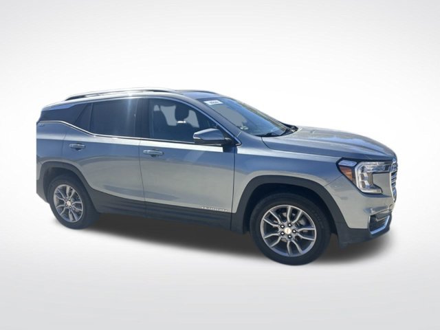 Used 2024 GMC Terrain SLT AWD/4WD image 9
