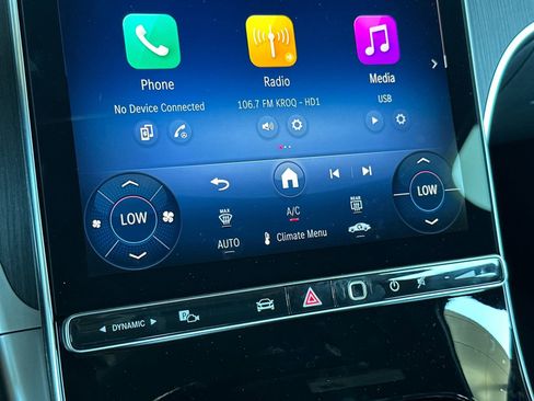 New 2025 Mercedes-Benz C 300 4MATIC Sedan image 21