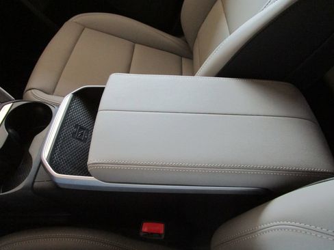 New 2027 GMC Terrain Elevation w/ Elevation Premium Package FWD image 35