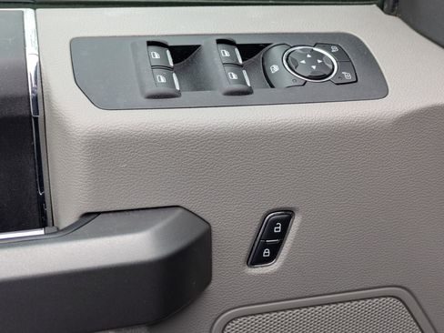 Used 2015 Ford F150 XLT w/ Equipment Group 301A Mid image 11