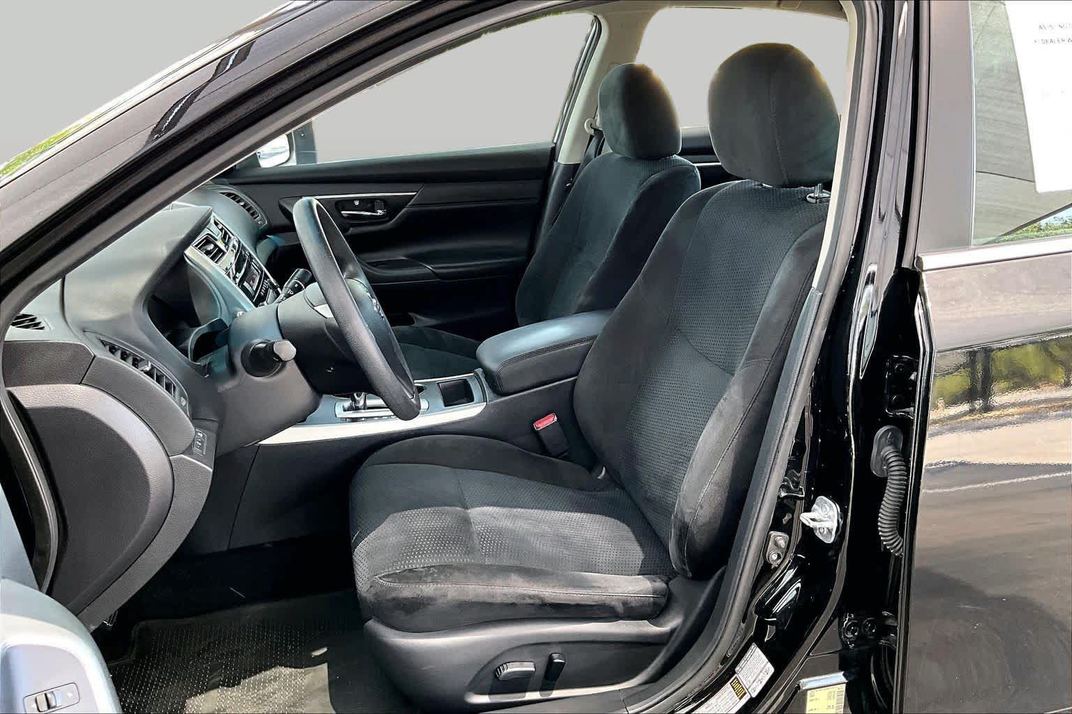 Used 2015 Nissan Altima 2.5 S w/ Power Driver Seat Package FWD image 8