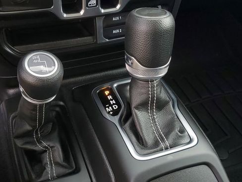 Certified 2023 Jeep Wrangler Sahara image 34